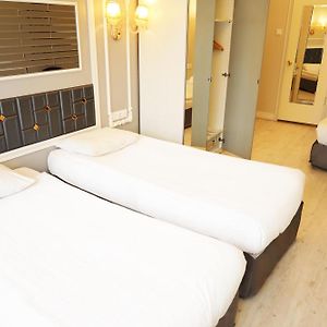 Standart Üç Kişilik Oda